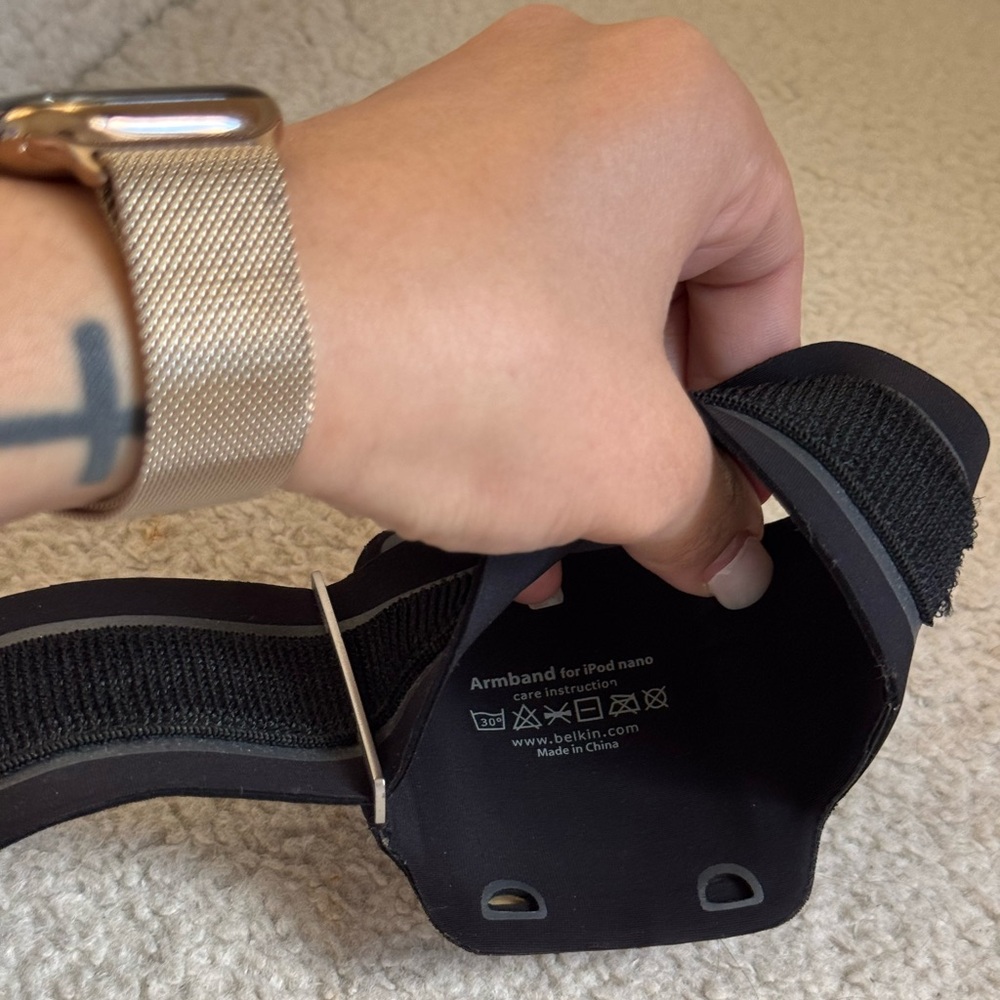 Belkin Black Armband for iPod Nano - Picture 5 of 6